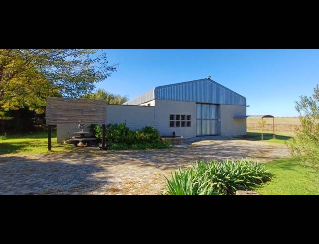 324M² WAREHOUSE TO LET IN DE DEUR
